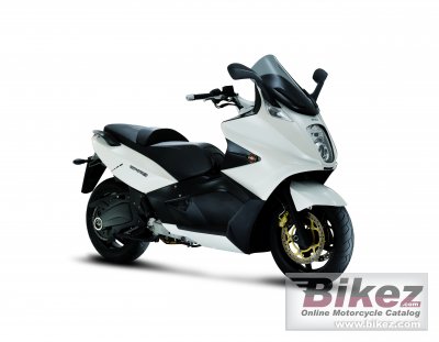2010 Gilera GP800 photo